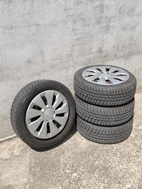 Gomme invernali BARUM POLARIS 5  185/60 R15 88T.