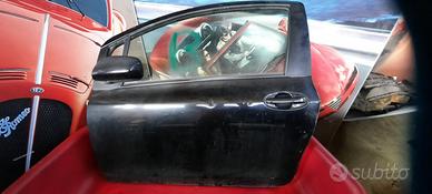 TOYOTA YARIS 2006 - PORTA ANTERIORE SINISTRO