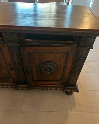 Credenza barocca