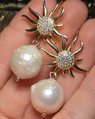 Orecchini con perle barocche 