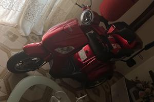 Veloco scooter elettrico per disabili