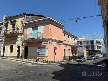 CASA SEMINDIPENDENTE A RIPOSTO