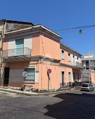 CASA SEMINDIPENDENTE A RIPOSTO