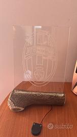 Lampada LED artigianale Juventus con corno