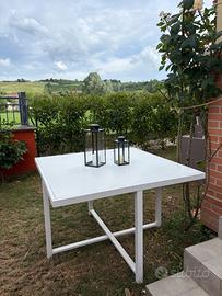 Tavolo da giardino / terrazzo bianco
