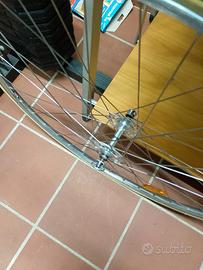 Campagnolo record flangia larga  con cerchi Nisi