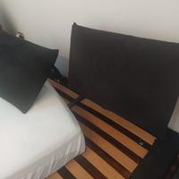 Letto matrimoniale doghe legno con testata