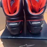 Scarpe moto. Alpinestar