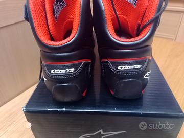 Scarpe moto. Alpinestar