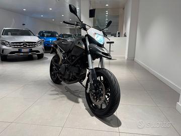 Ducati Hypermotard 796