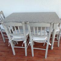 tavolo rettangolare con 4 sedie 