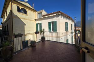 5 LOCALI A SANT'AGATA DE' GOTI