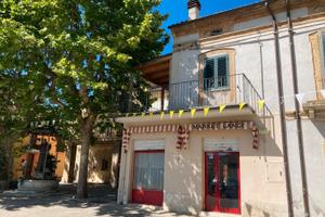 Locale commerciale piano terra 30 mq