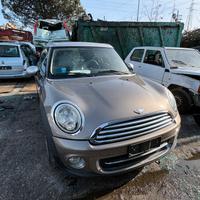 MINI COOPER CLUBMAN 1.6B - ANNO 2011 - PER RICAMBI
