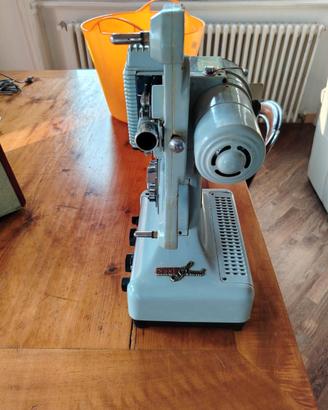 Cineproiettore vintage 8mm Cirse Sound con valigia