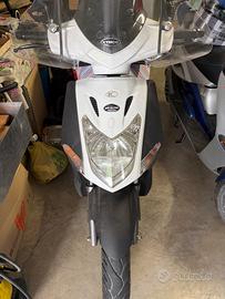 Kymco 200i