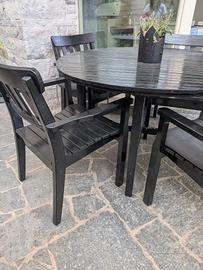 tavolo esterno con 4 sedie 