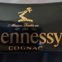 Posacenere Hennessy