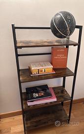 Scagfale stile industriale