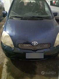 Toyota yaris 2004