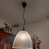 Lampadario in vetro.