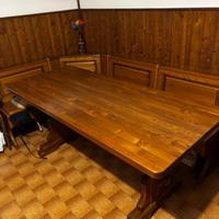Tavolo in legno massello