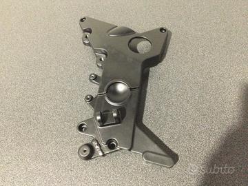 Supporto pedana anteriore destra Griso