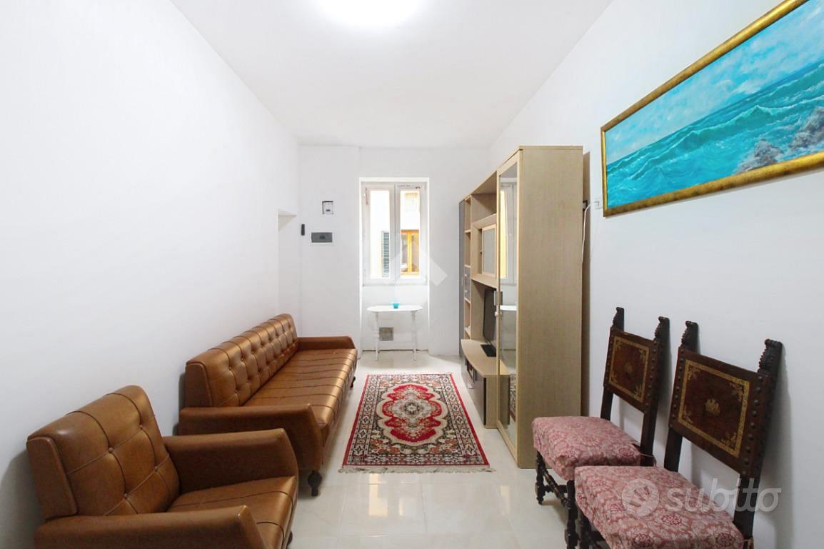 5 LOCALI A LIVORNO