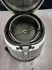 Friggitrice Delonghi con cestello rotante