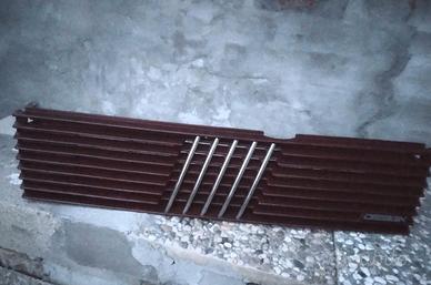 Fiat uno 1 serie mascherina anteriore