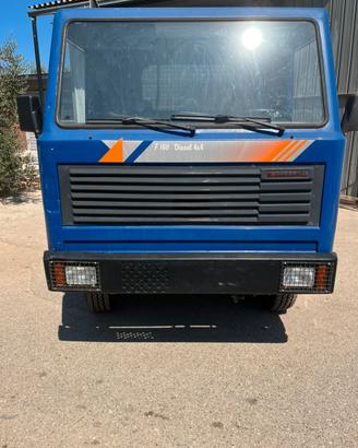 Autocarro agricolo