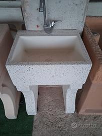 lavello in cemento e  graniglia  di marmo