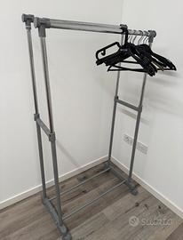 Stand rella appendiabiti regolabile con ruote