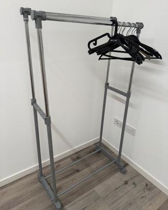 Stand rella appendiabiti regolabile con ruote