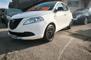 Lancia Ypsilon 1.2 GPL Ecochic Elefantino