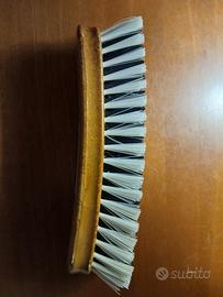 spazzola per tessuti