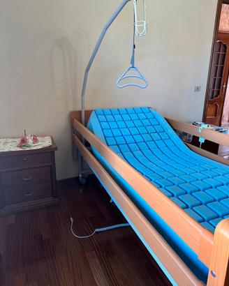 Letto da degenza elettrico / letto per anziani 