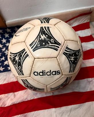 Pallone Adidas Questra originale 1994
