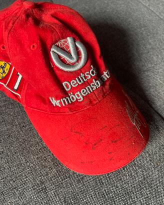 Cappello originale Ferrari firmato