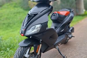 APRILIA SR FACTORY 50
