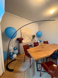 Lampada LED piantana ad arco