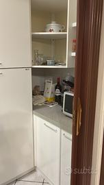 Cucina completa di elettrodomestici