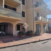 NEGOZIO A VALLEDORIA