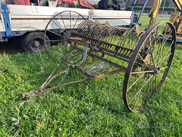 Ranghinatore voltafieno Ceccato trainato