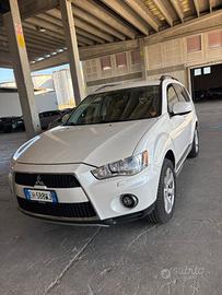 Mitsubishi Outlander 2.2 DI-D 177CV – 2011 7 posti