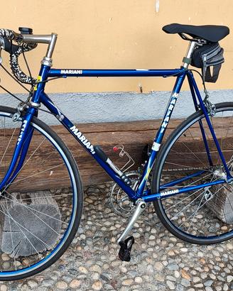 Bici da corsa in alluminio 