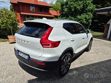 Volvo XC40 T4 Recharge 211 CV Inscription Expr.