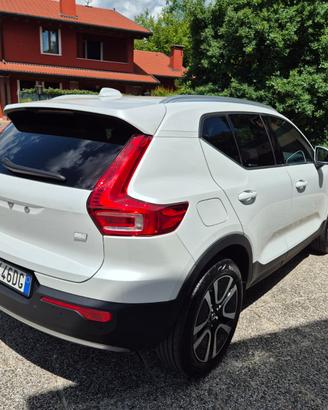Volvo XC40 T4 Recharge 211 CV Inscription Expr.
