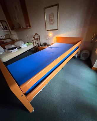 Letto medico elettrico