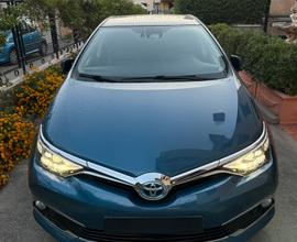 Toyota Auris Hybrid